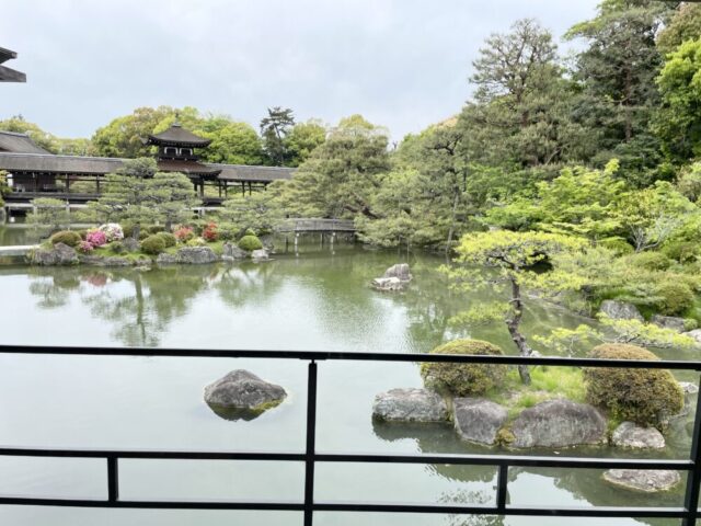 平安神宮会館庭
